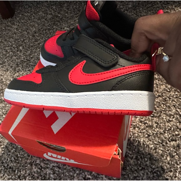 8C shoes, never worn - Picture 3 of 5